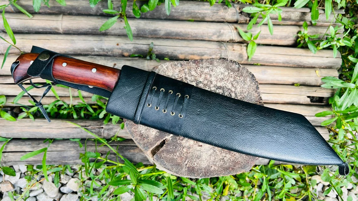 machete