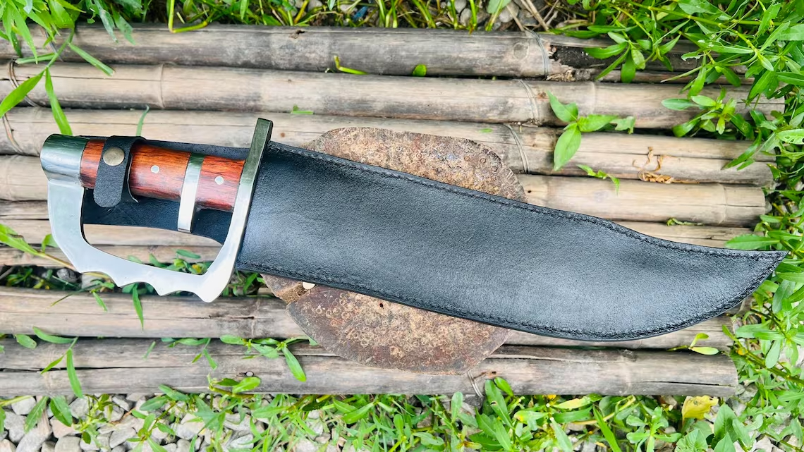 bowie-knife