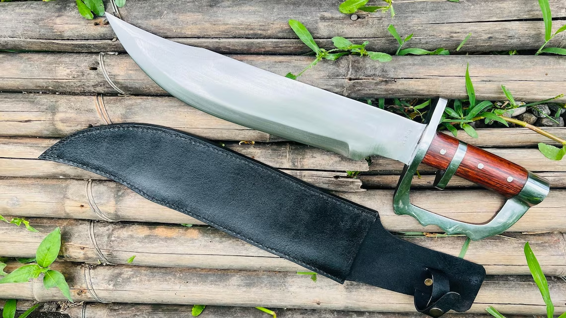 bowie-knife